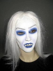 Vampirin - Maske mit Haar - Latex für Erwachsene - Halloweenmaske - Horrormaske - Bild 1 von 1