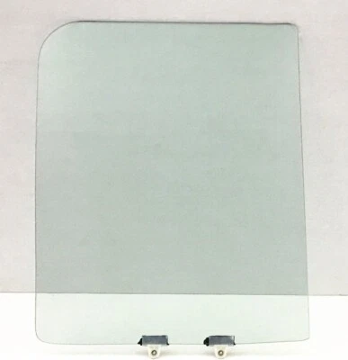 Passenger/Right Front Door Window Glass For Nissan UD 1800 2000 2300 2600 3300   Foto 1 de 3