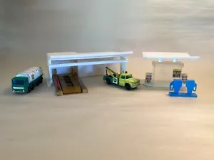 Lesney Matchbox MG-1 Service Station / auto garage and pump island - Picture 1 of 3