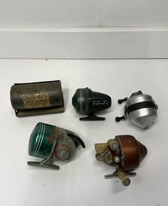 Vintage Bob Bet Bait Box, Reels Zebco 66, Johnson 10, Bronson 700 Heddon 185 - Picture 1 of 14