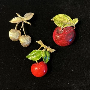 Lot of 3 Vintage Brooches Pins Sarah Coventry Unsigned Gold Tone Cherries Enamel - Picture 1 of 12