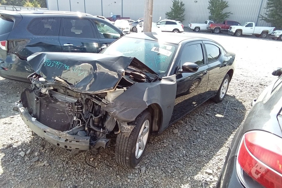 2010 Dodge Charger Automatic Transmission OEM 100K Miles - LKQ436053750 - Image 1 of 4