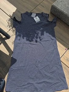 Schönes Kleid Von Yigga Gr. 146/152 - Bild 1 von 3