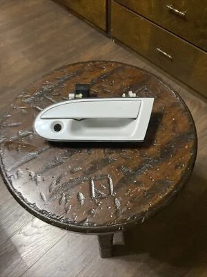 1992-1999 Mitsubishi 3000gt левая водительская дверь внешняя ручка - Изображение 1 из 4