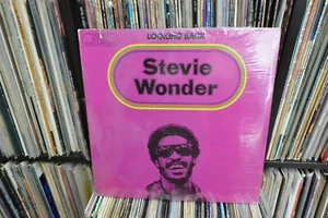 Stevie Wonders Orig 3XL LP Looking Back Motown 1977 Factory Sealed Saw Mark NM - Picture 1 of 2