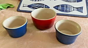 Le Creuset Stoneware Ramekin Custard Cups Set of 3 - Blue & Ombre Red w/Flaws - Picture 1 of 15