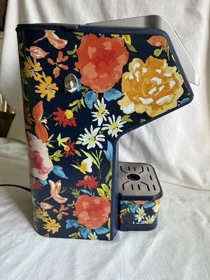 HAMILTON BEACH ~ THE PIONEER WOMAN ~ FIONA FLORAL  SINGLE SERVE COFFEE MAKER - Image 1 of 4