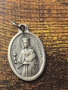 Médaille ST Barbara Made in Italy - Patron Sainte des Artilliers et Mineurs - Photo 1/3