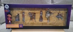 Im Ruhestand 2017 Disney Store Coco 6-teiliges DELUXE SKIZZENBUCH ORNAMENT SET versiegelt neu - Bild 1 von 10