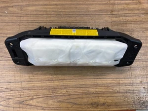 Mercedes Benz C200 W205 17 Sedan Passenger LHS Airbag Module 2058600500 - Picture 1 of 5