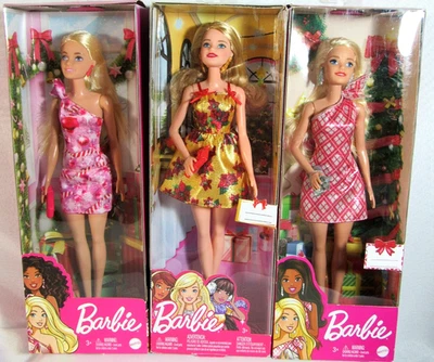 LOTE DE 3 BARBIES NAVIDEÑAS MATTEL 2017-2020 EN VESTIDOS CORTOS Y BRILLANTES - TODOS NUEVOS Foto 1 de 4