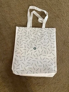 New 2023 Lululemon Reusable White and Hunter Green Tote Bag - size L 14" x 16" - Picture 1 of 3