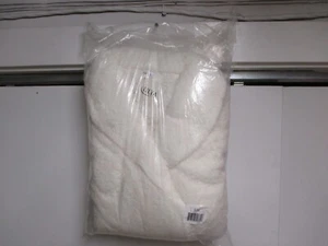 ULTA WOMENS PLUSH BATH ROBE (SM/MED) NWT WHITE FULL LENGTH WARM & COMFY! - Imagen 1 de 4