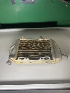 KTM 65 SX 2020 TAPA SIN LLENADO RADIADOR LATERAL IZQUIERDO RADIADOR O - Imagen 1 de 7