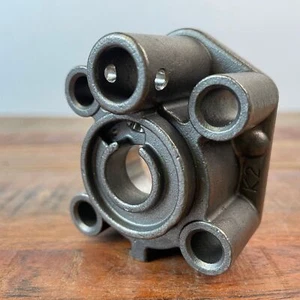 Carcasa de bomba de agua BRP 5033107 HSG bomba de agua Johnson Evinrude Water Pump Case - Imagen 1 de 6