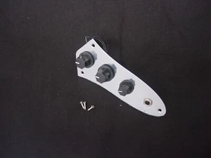 Genuine Fender CONTROL PLATE with POTS & KNOBS JACK Jazz J Bass Squier Affinity - Picture 1 of 6