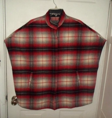 Poncho a Cuadros Eddie Bauer Frontal a Presión SM Mezcla de Lana Rojo/Negro/Gris/Marfil Ala de Murciélago Foto 1 de 4