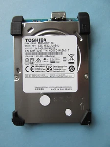 Toshiba 1TB 2.5" USB HDD MQ04UBF100 AZA AE32/ JU0B0U Jun 2022 V7H HDKCD44AZA01 T - Picture 1 of 8