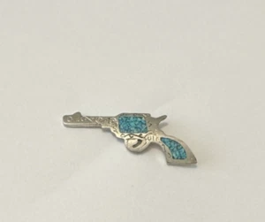Vtg Crushed Turquoise Gun Silver Tone Lapel Hat Pin Tie Tac Southwestern - Picture 1 of 5