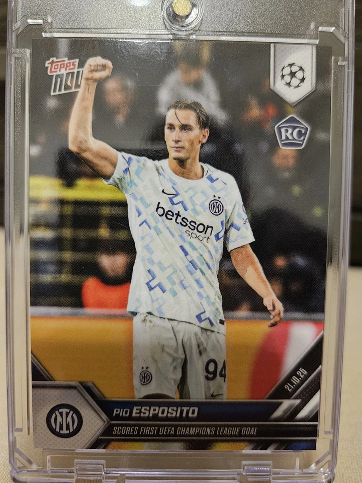 2025 Topps Now Champions League Francesco Pio Esposito Int Milan NOVATO PREVENTA Foto 1 de 1