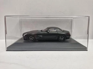 Schuco 007413 Mercedes SLS 63 AMG Coupè C197 2009 1:43 come nuovo in cabina di ricambio - Foto 1 di 10