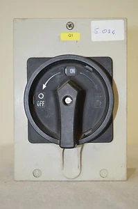 Klöckner Moeller Hauptschalter, Drehschalter / main switch (5.034) - Bild 1 von 4