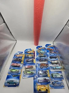 Lot Of 20 Hot Wheels - Picture 1 of 21