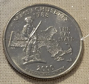 2000-D Massachusetts State Quarter With Die Crack Error From Rim To Rim - Picture 1 of 5
