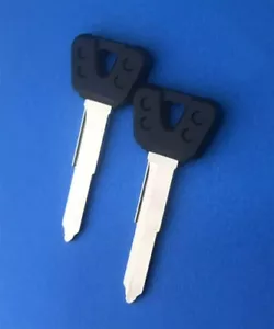 2pcs Ignition Blank Key For Yamaha XVS 400 650 950 1100 1300 V-Star Drag Star - Picture 1 of 2