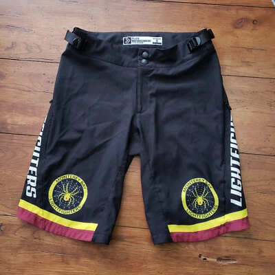 Pantalones cortos de ciclismo Jakroo pequeños para mujer MTB Lightfighters sin forro Monterey CA Foto 1 de 4