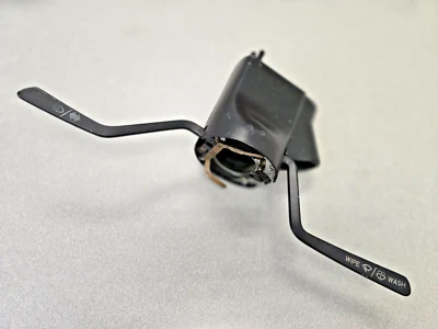 CARCASA INTERRUPTOR COLUMNA DIRECCIÓN PORSCHE 914 ORIGINAL USADA CON INTERRUPTORES 1974 Foto 1 de 4