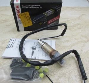 BOSCH 15730 Premium Universal Fitment Oxygen Sensor Includes Smart Link Kit - Picture 1 of 2