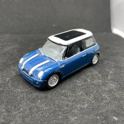 Johnny Lightning The Italian Job Mini Cooper Diecast 1:64 Blue LOOSE USED - Image 1 of 4