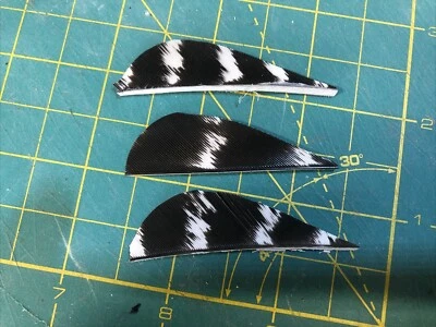 2" Right Wing Parabolic Natural Barred Feather Fletching, 25Pk Archery 🇺🇸 - Image 1 of 2