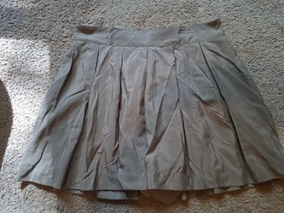 BCBGeneration Pleated Shorts Women's Jr's Sz 10 "Dark Spice" Brown - Imagem 1 de 4