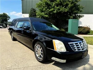 2011 Cadillac DTS Limousine - Picture 1 of 40