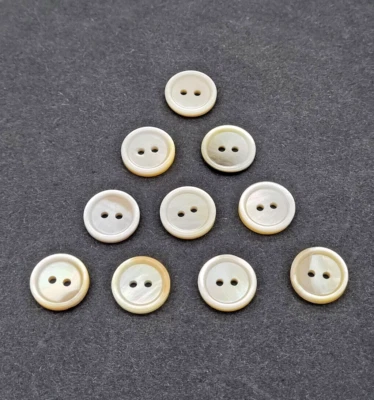 10 Perlmutt Knöpfe 2-Loch 15 mm / Mother-of-Pearl Button Bouton Nacre MOP D4 - Bild 1 von 3