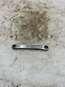 Matco Tools USA 1/4" x 5/16" Flat 12 Point Ratcheting Wrench WR08102 - Picture 1 of 6