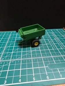 Ertl John Deere Grain Cart 1/64 0637000 - Picture 1 of 8