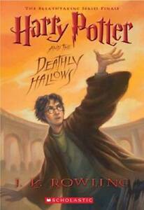 Harry Potter and the Deathly Hallows (Book 7) - Paperback - GOOD