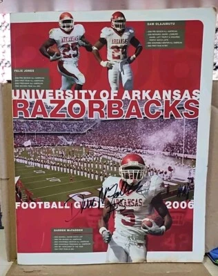 Darren McFadden Signed Autograph Arkansas Razorbacks Coach 2006 Media Guide ! - Image 1 of 4