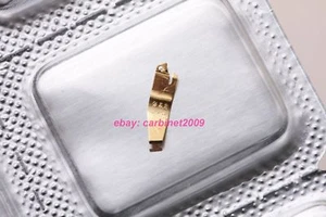 Pieza de movimiento de cuarzo original ETA 976.001 - 4400 abrazadera de batería - Imagen 1 de 1