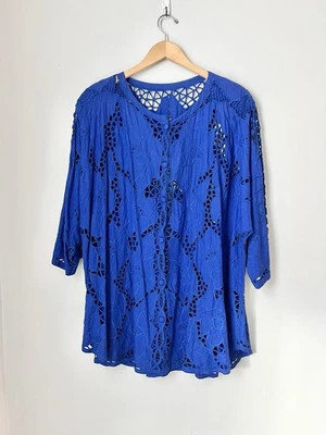 Vintage Women’s Royal Blue Lace Cutout Long Line Embroidered Shirt Top Size XL - Image 1 of 4