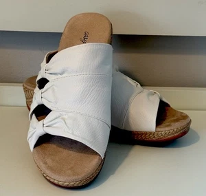 Easy Spirit Women's Bertina Slip-On Wedge Sandals White NEW WITH BOX Size 8.5 - Picture 1 of 11