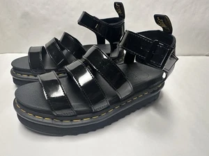 NEW DR MARTEN’S WOMENS BLAIRE BLACK PATENT LEATHER PLATFORM SANDALS SIZE 8 - Picture 1 of 8