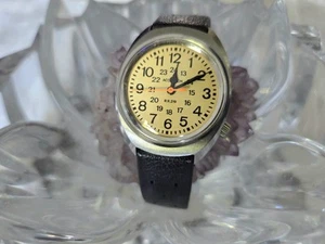 Reloj de cuarzo militar para hombre Bulova Railroad R.R.219 N7 años 70 raro - Imagen 1 de 11