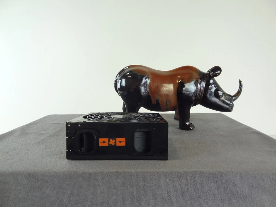 74Y5220 IBM 120MM Fan - Image 1 of 1