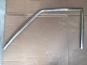 BMW E12 Window Covering Ring TRIM LEFT OEM 51321808835 USED M - Bild 1 von 2