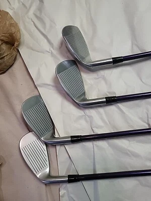 HONMA Twin Marks TM-202 Iron 10 and 11 and4 -sw 4pc new - Image 1 of 4