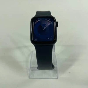 GPS Only Apple Watch SE 2nd Gen 40MM Black Aluminum Black Sport Band MXE73LL/A - Zdjęcie 1 z 5